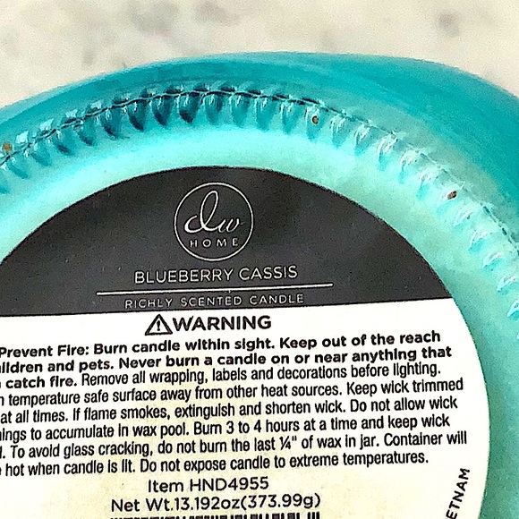 DW HOME CANDLE BLUEBERRY CASSIS RICHLY SCENTED NEW 13 Oz - Picture 4 of 4